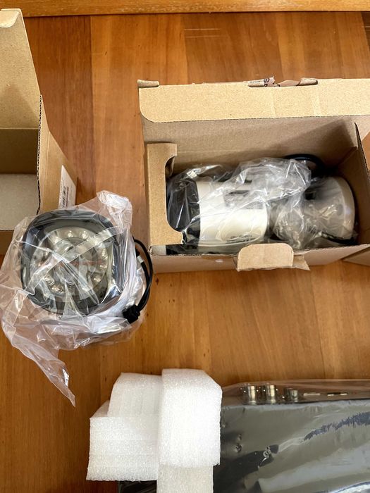 Sistema de videovigilância 4 câmaras LOREX