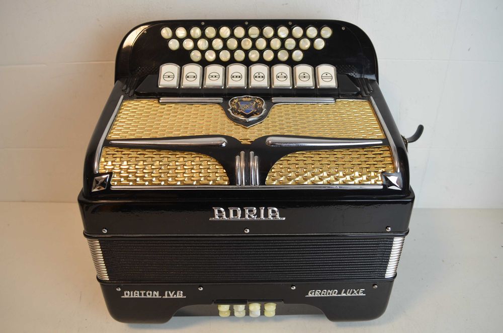 Concertina Adria 4 voz. N 01