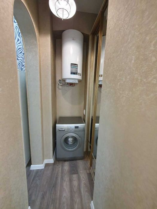 Продам 2 ком. кв. Центр, метро Левада, ул. Гольдберговская LT