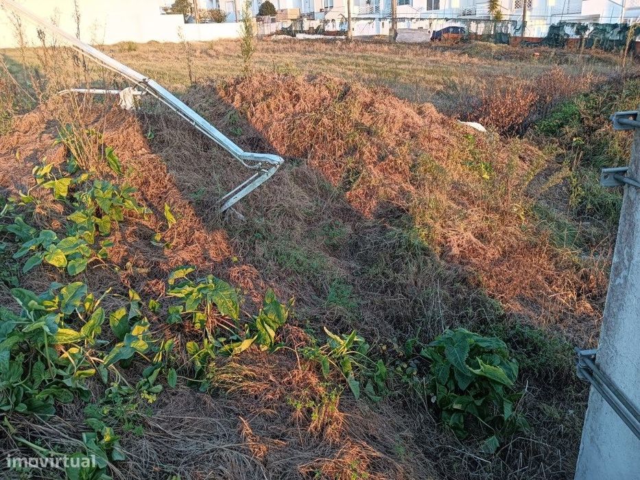 Lote De Terreno Aradas