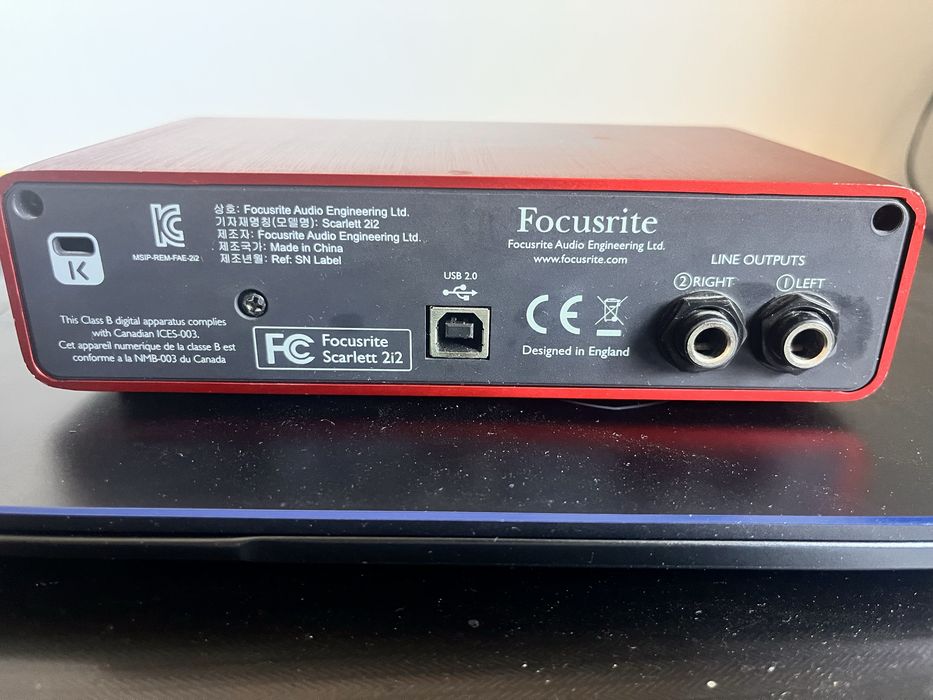 Interfejs audio focusrite 2i2 gen1