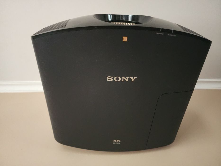 Проектор Sony 4K VPL-VW385ES Премиум класс 800часов наработки