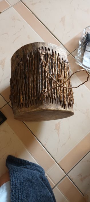 Tambor pele africano feito á mão