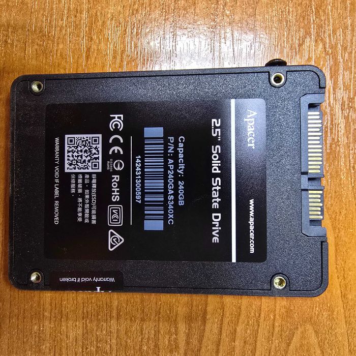 Комп'ютер з потужними запчастинами (системний блок з усім необхідним)