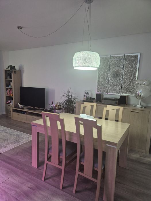 Mobília de sala em madeira maciça — conjunto completo