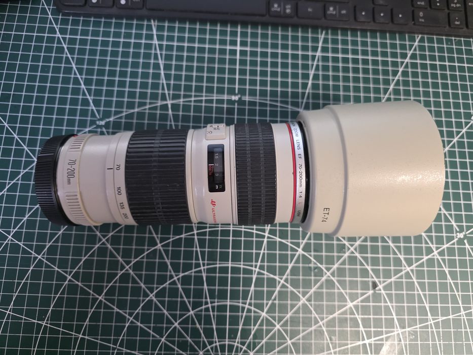 Canon EF 70-200 F4 L  USM