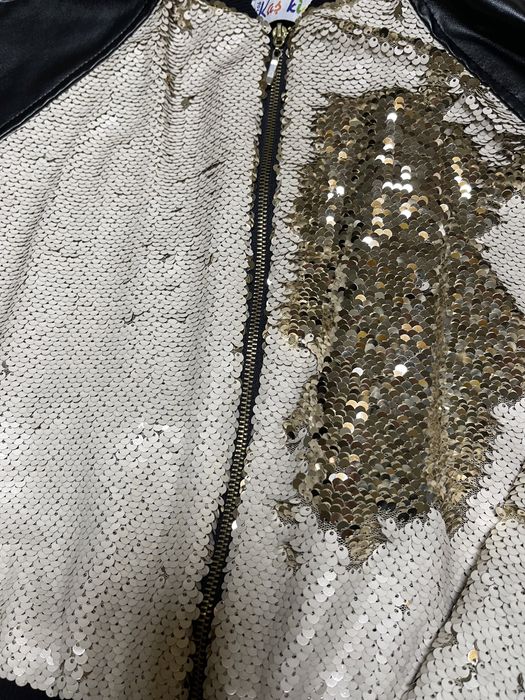 Ветровка  для девочки