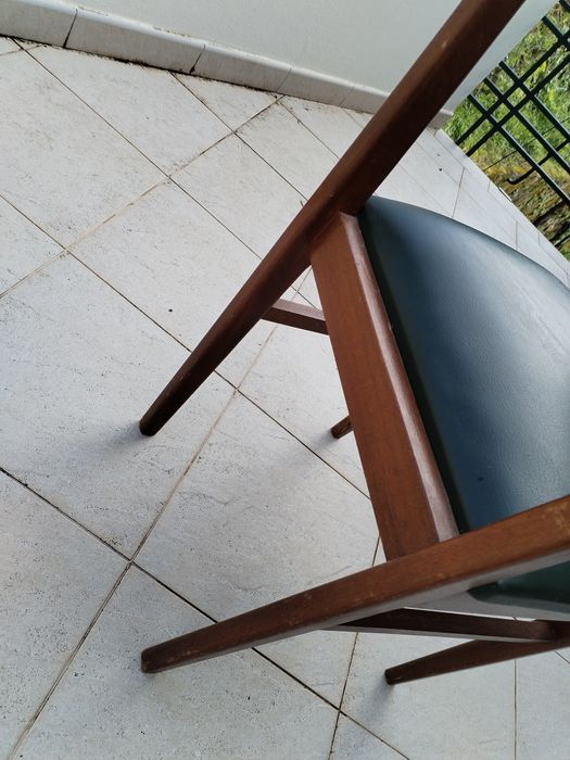 Cadeiras de madeira (X4)