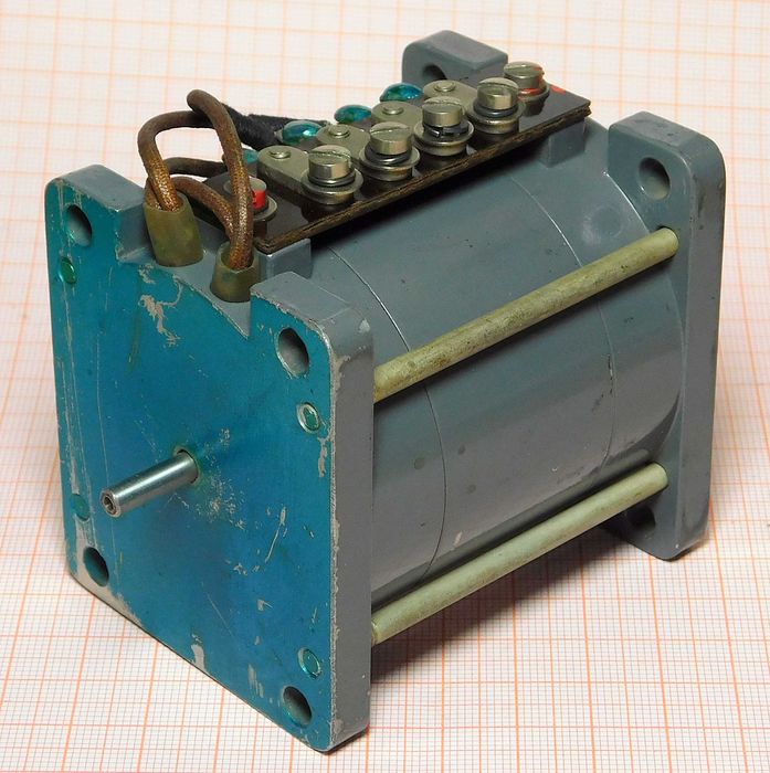 Dwufazowy silnik elektryczny gramofon 110V 50Hz SA-50 TONSIL [082]