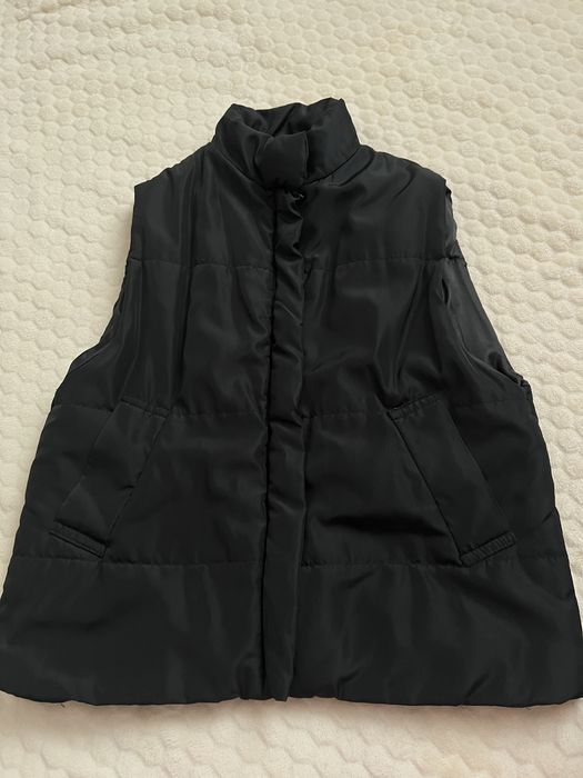 Безрукавка чорна