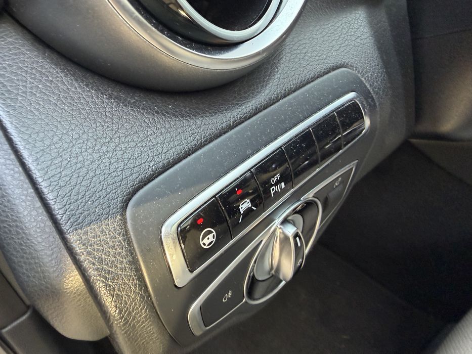 Mercedes c300h AMG  / diesel / nacional / full extras