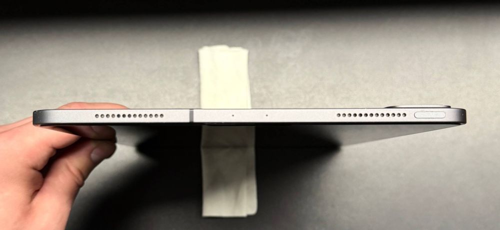 iPad Pro 11″ 2-го поколения (2020 года), 512 GB, Wi-Fi + Cellular.