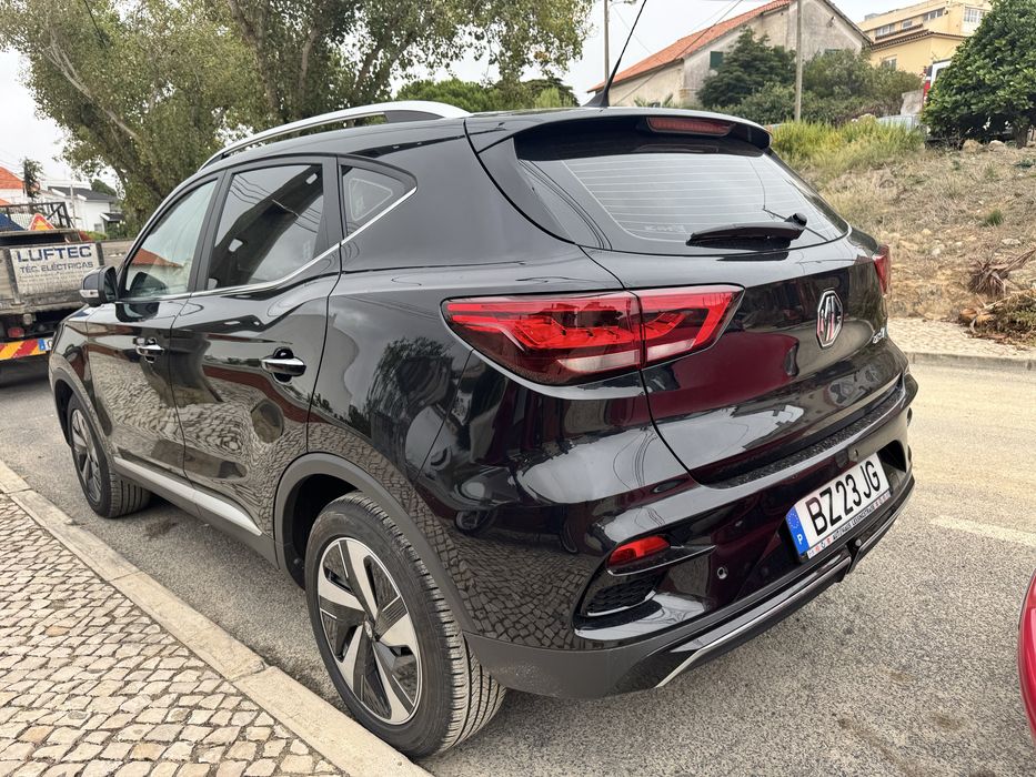 MG ZS Luxury com 16.000 kms