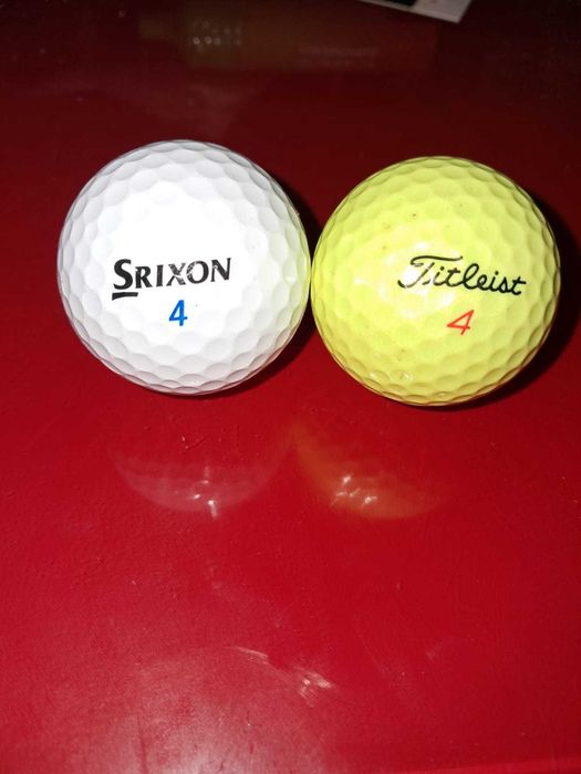 2 Bolas de golfe "semi-usadas" SRIXON/TITLEIST
