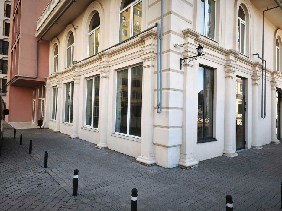 Сдам помещение в ЖК ВИА Рома. Королева/Инглези. 1L21