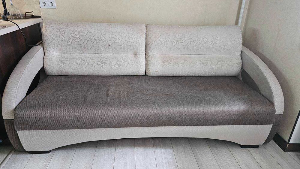 Диван-книжка б/в