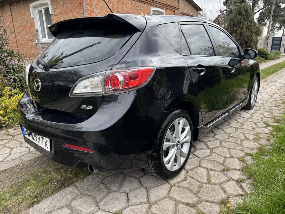Мазда 3 2009рік 2.5 бензин