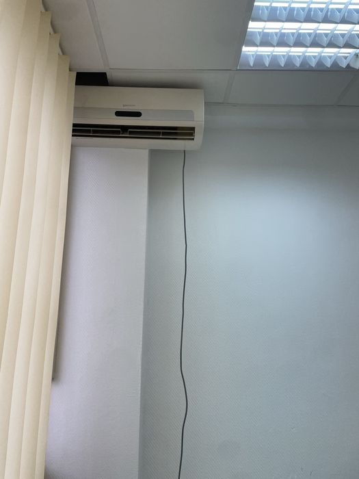 Здам офіс 17 м2, бізнес центр біля метро Лівобережна,вул. Сверстюка 19