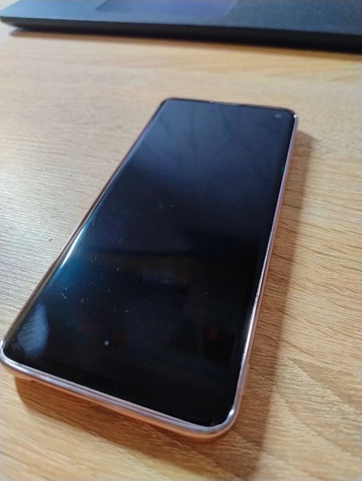 Samsung S10 8/128 ГБ | Не вмикається | Робочий дисплей
