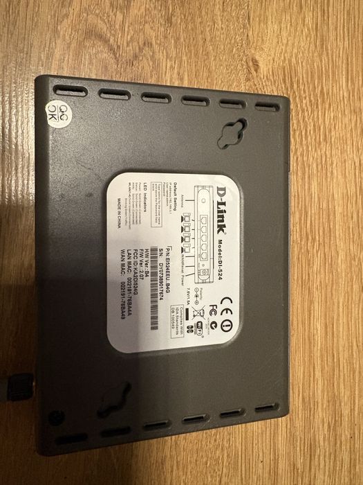 D-Link model DI-524