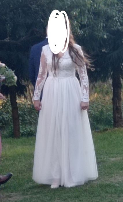 Długa suknia ślubna