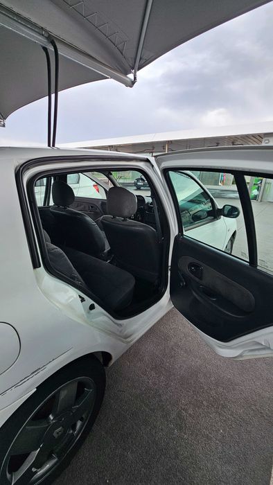 Renault Clio II 1.5 dCi 2004 | 5 Portas | Embraiagem Nova | CarPlay
