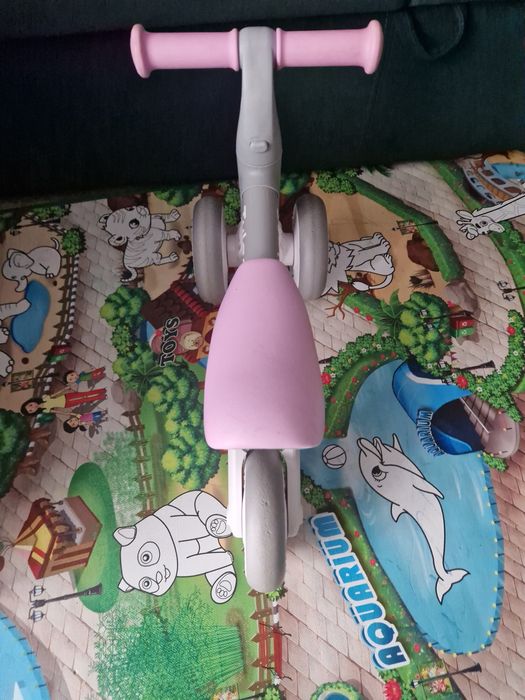 Rower biegowy prawie nowy,skladany