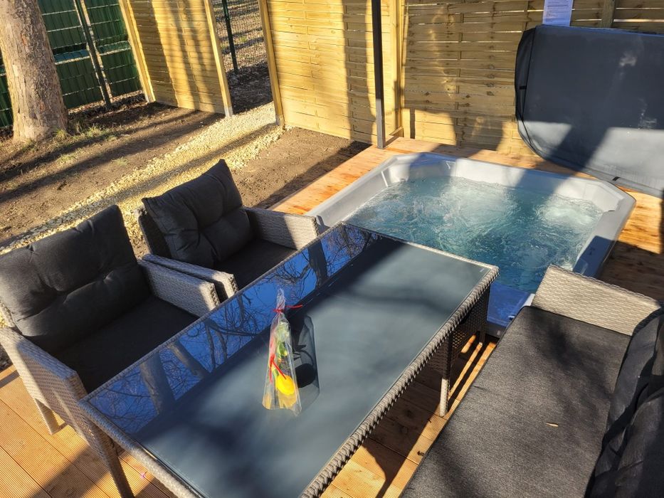 Domek  z Jacuzzi  w Parku Śląskim również na godziny