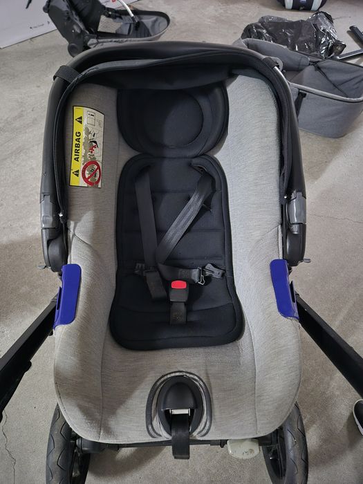 Carrinho muum jané trio mais isofix