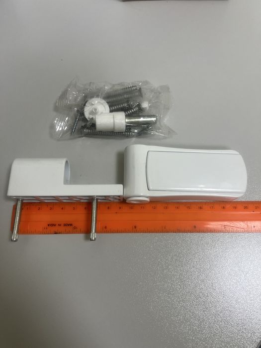 Петля Pavo для пластикових дверей біла 110 мм, 120 кг, метал