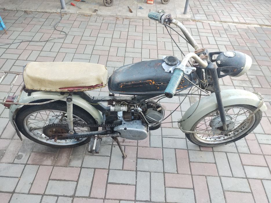 Продам мопед Верховина