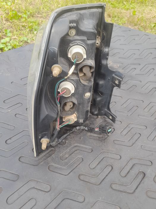 Задний фонарь для Митсубиси Паджеро Вагон 4