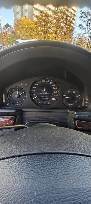 Mercedes Benz E270cdi