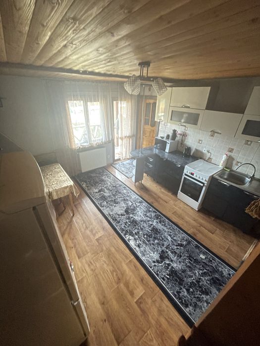 Оренда котеджу  “Carpathian dew” на 8-10 осіб у Карпатах!