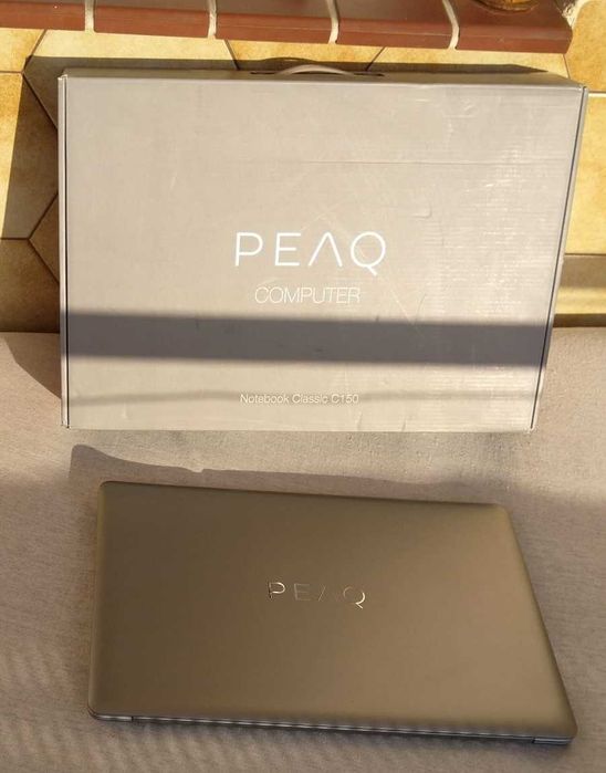 Notebook PEAQ C150 15,6" FHD/ i7-6560U/ SSD 180GB/ RAM 8 GB/ Iris 540