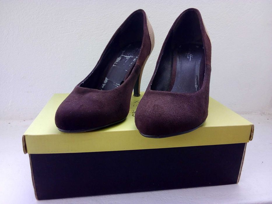 Sapatos castanhos / cremes, super elegantes! - Tamanho 38