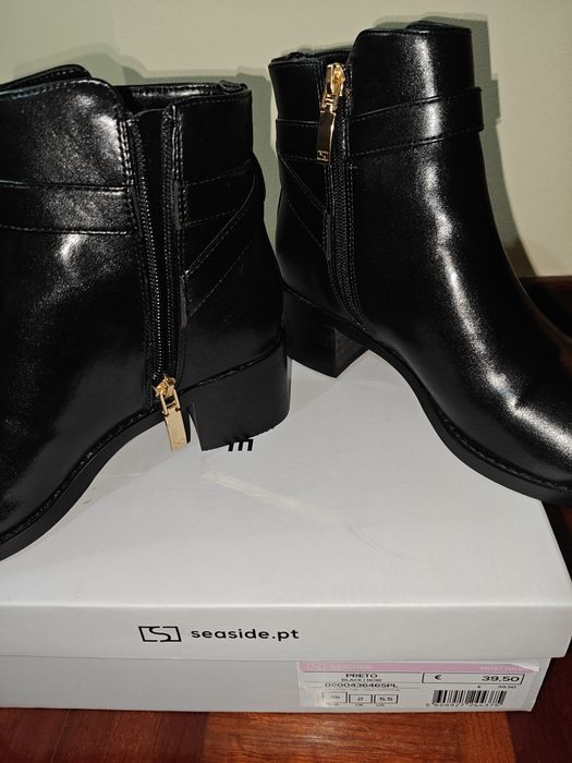 Botins Ankle preto efeito pele