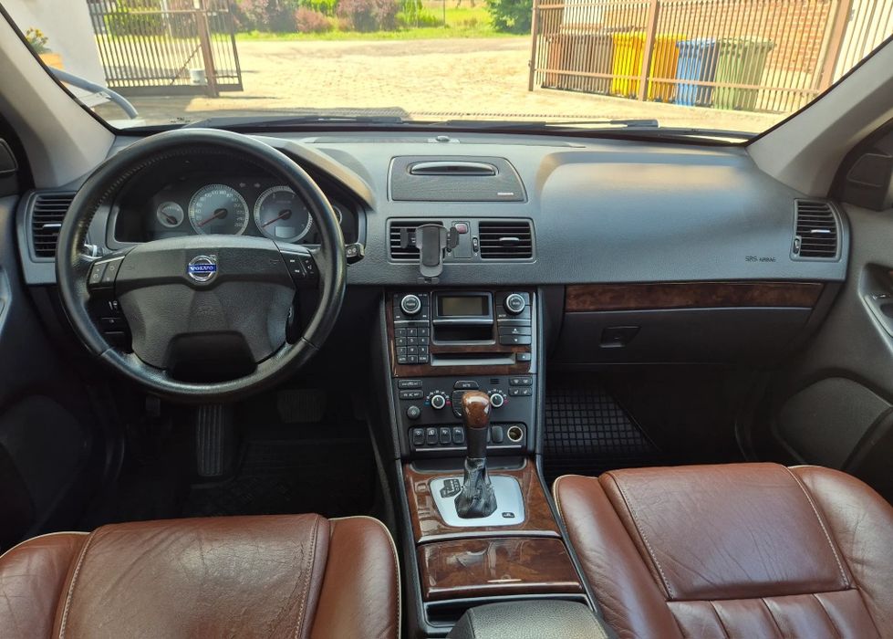 Продам Volvo XC 90 2.4 TDI 4X4