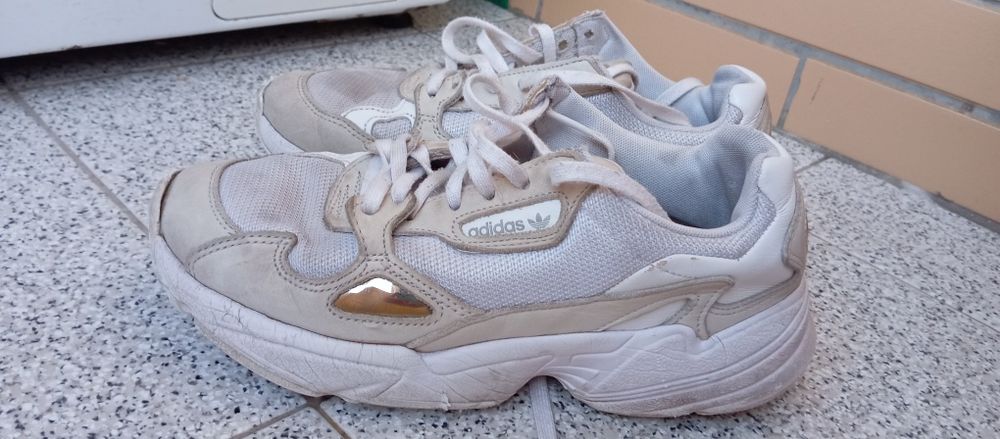 Sapatilhas adidas 37