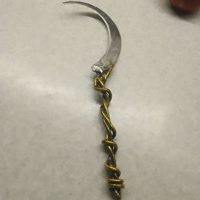 Ритуальний серп стальний