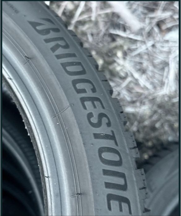 шини Bringestone 205/55/16 зимові