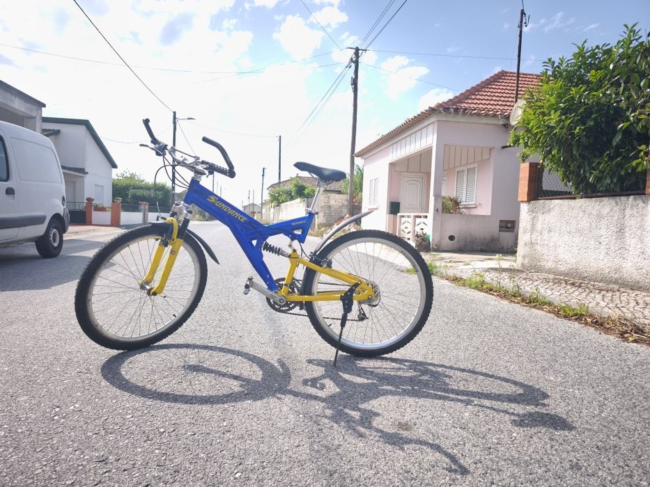 Bicicleta Alemã Suspensão Total