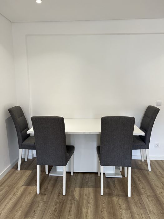 Mesa+Cadeiras+movel de sala
