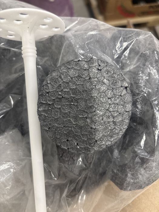 Kołki do styropianu. 10x260 i 10 x 200