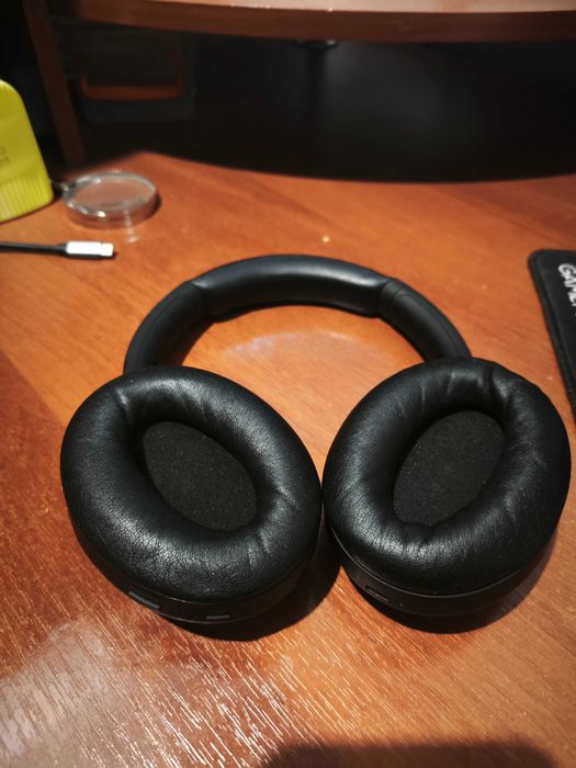 Бездротові навушники Sony WH-1000XM4 Black