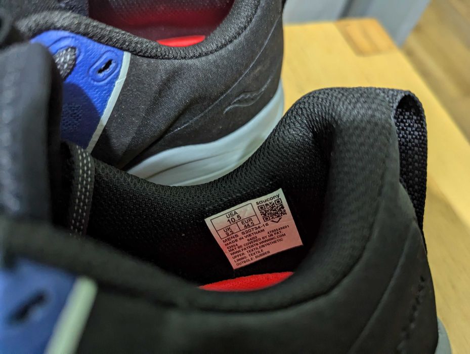 Saucony Xodus Ultra - трекінгові кросівки