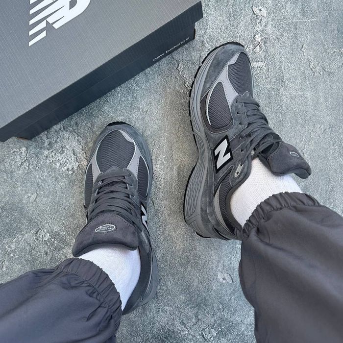 Кросівки чоловічі New Balance 2002R Натуральна замша