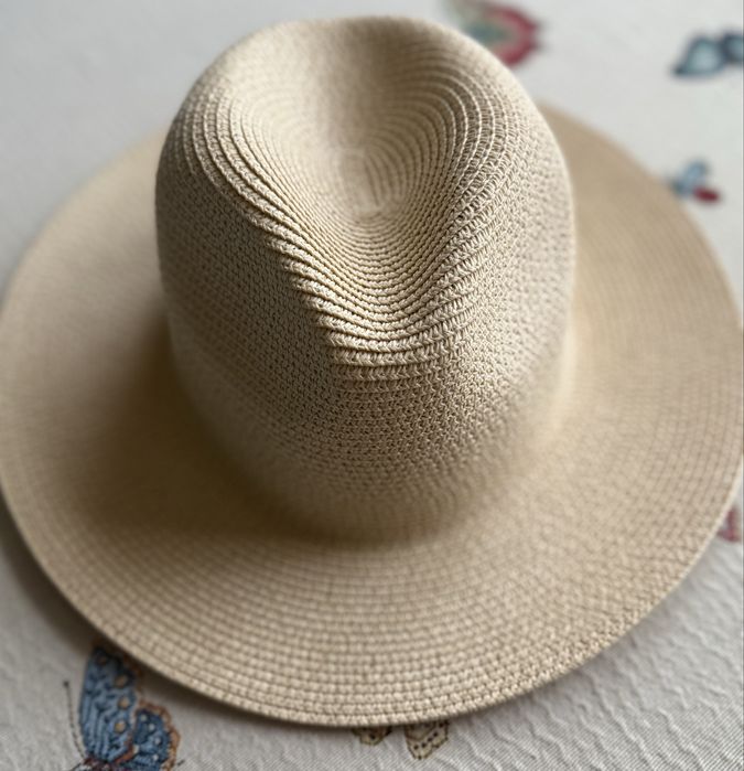 Шляпа жіноча, капелюх