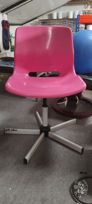 Cadeira regulável infantil