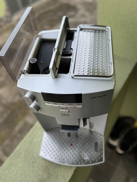 Кавовий апарат AEG